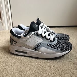 Nike Air Max Zero *NO BOX*